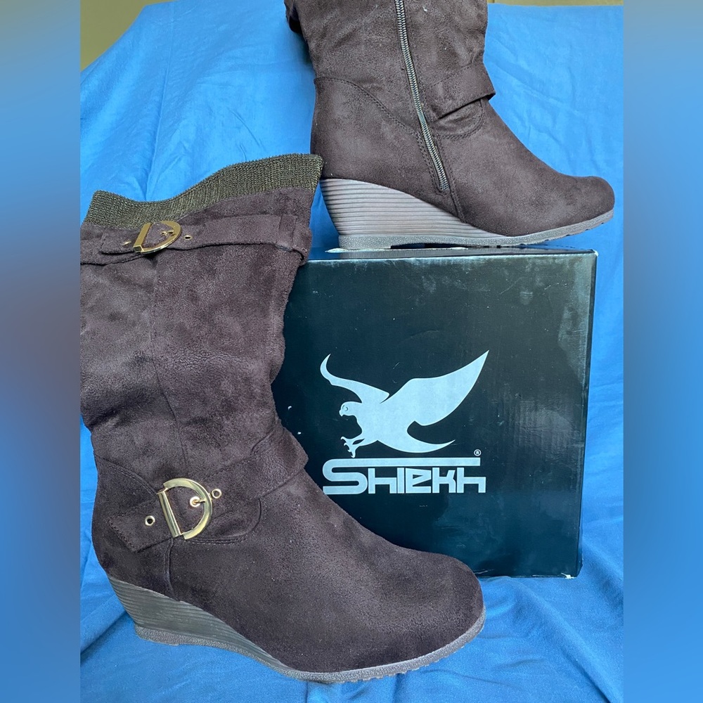 New in box brown wedge boots from Sheikh size-11 womens